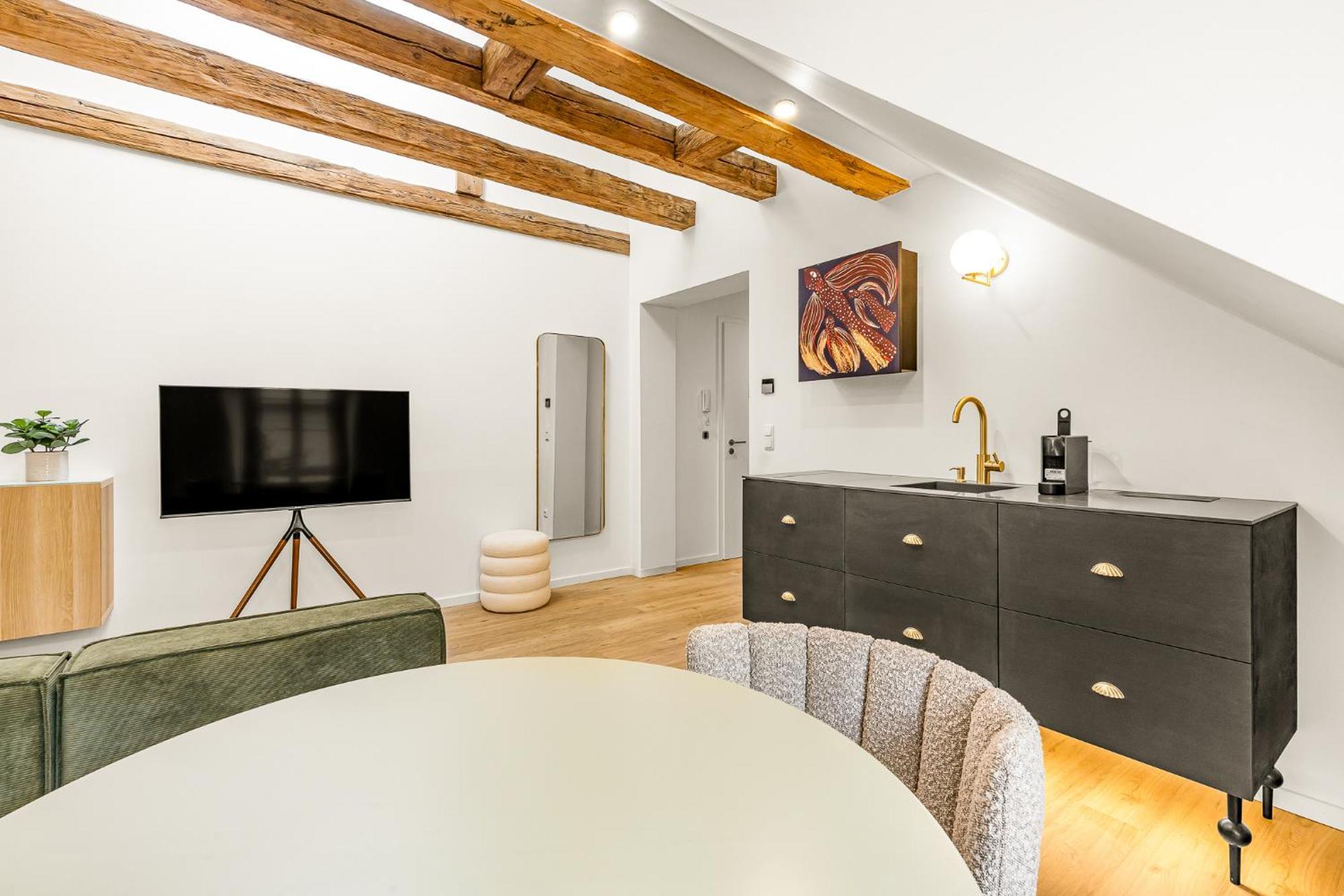 Kalm - A Design Aparthotel München