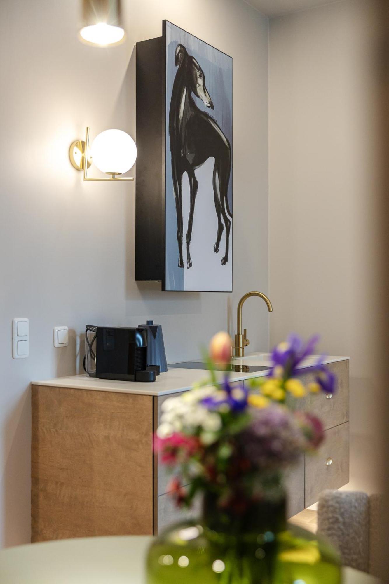 Kalm - A Design Aparthotel