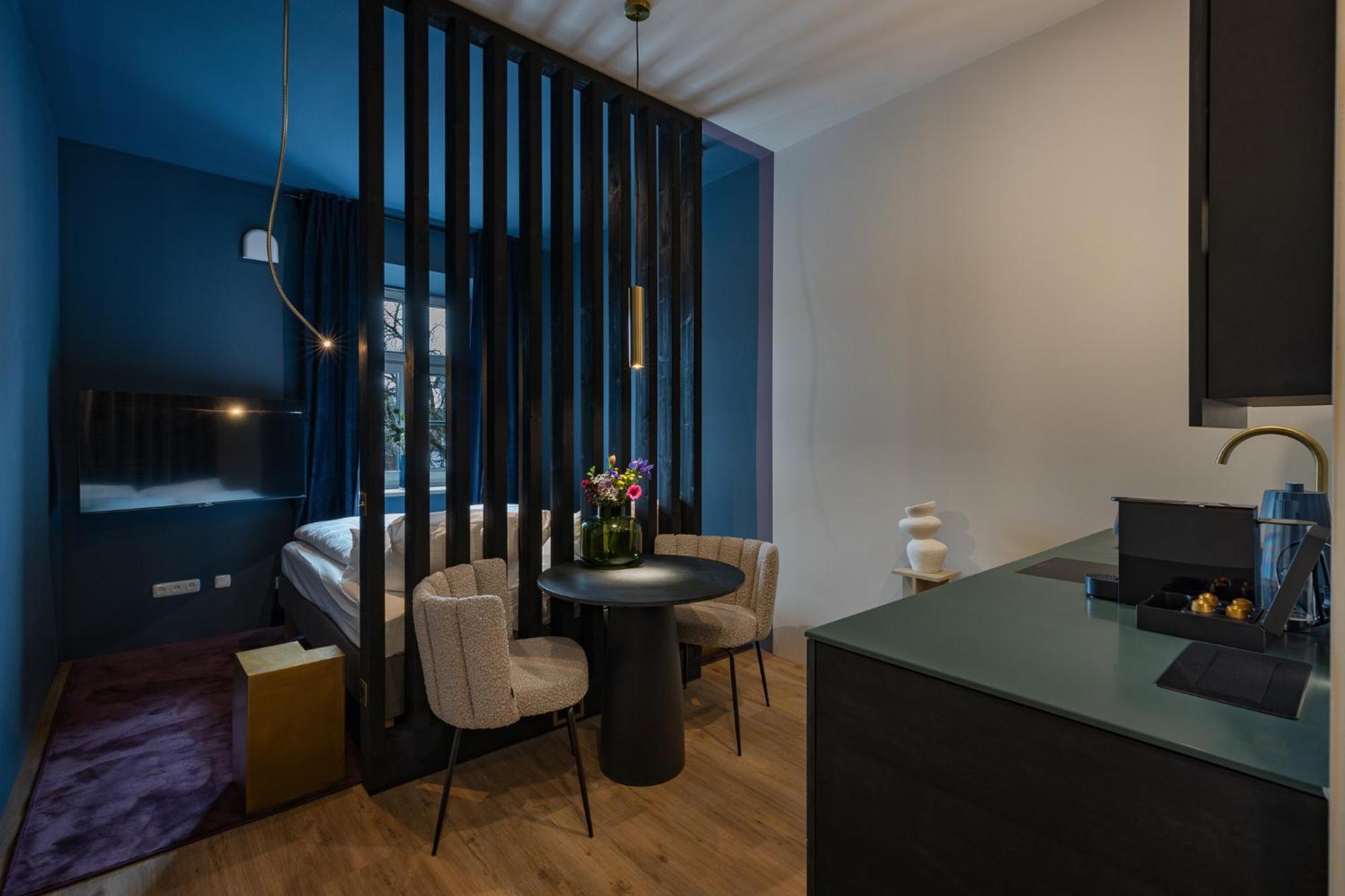 Kalm - A Design Aparthotel